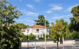 maison/villa 8 pièces à Nice (06100)