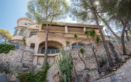 maison/villa 8 pièces à Nice (06300) — photo 2
