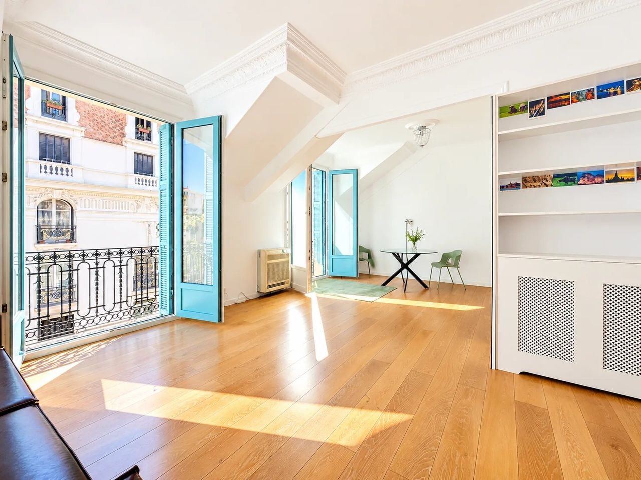 Appartement face au Negresco bourgeois de 70m² dernier étage