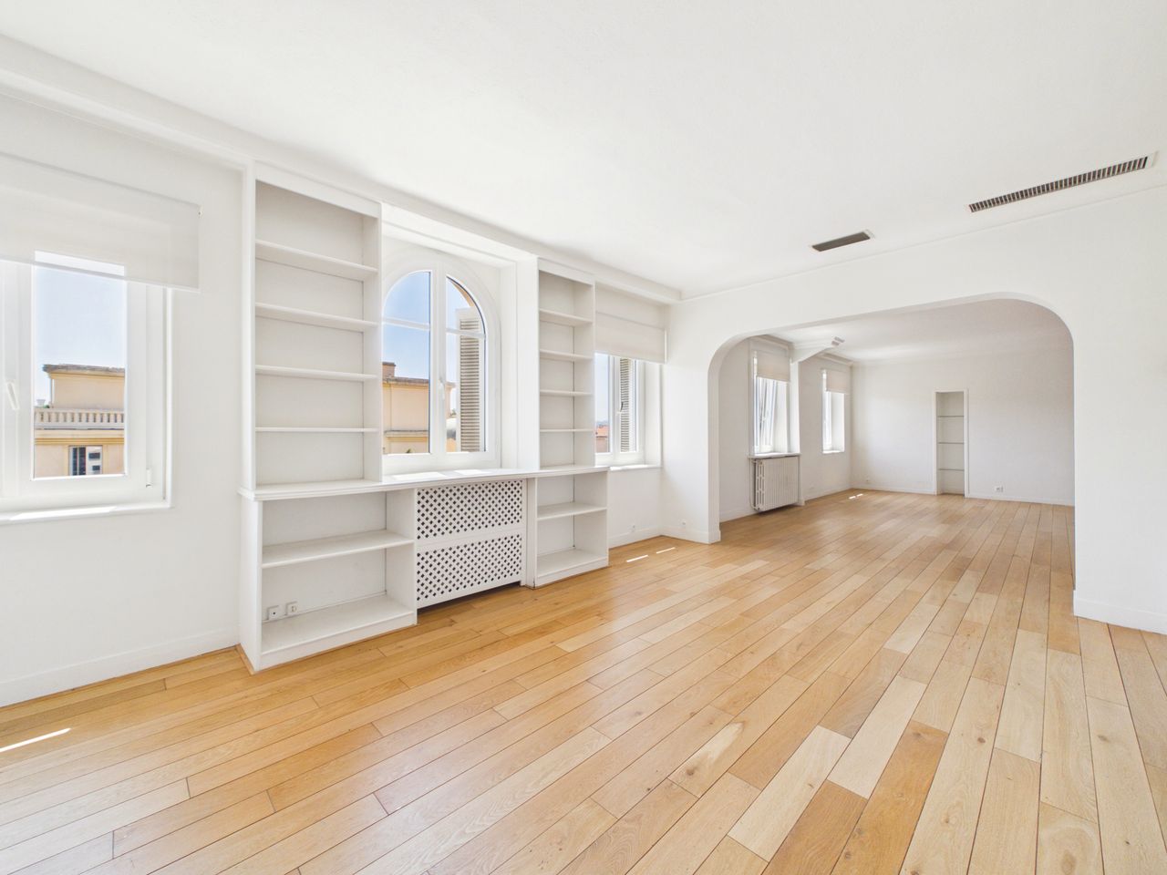 Appartement - 6 pièces - 179.06 m² - 1 490 000 € - À vendre