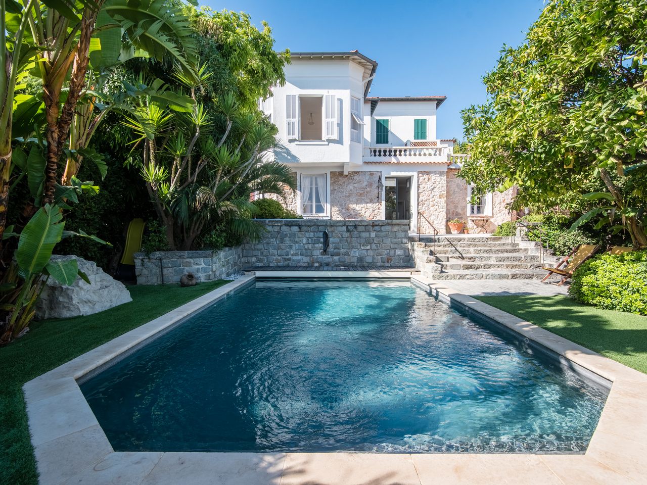 Maison - 6 pièces - 198.83 m² - 3 800 000 € - À vendre