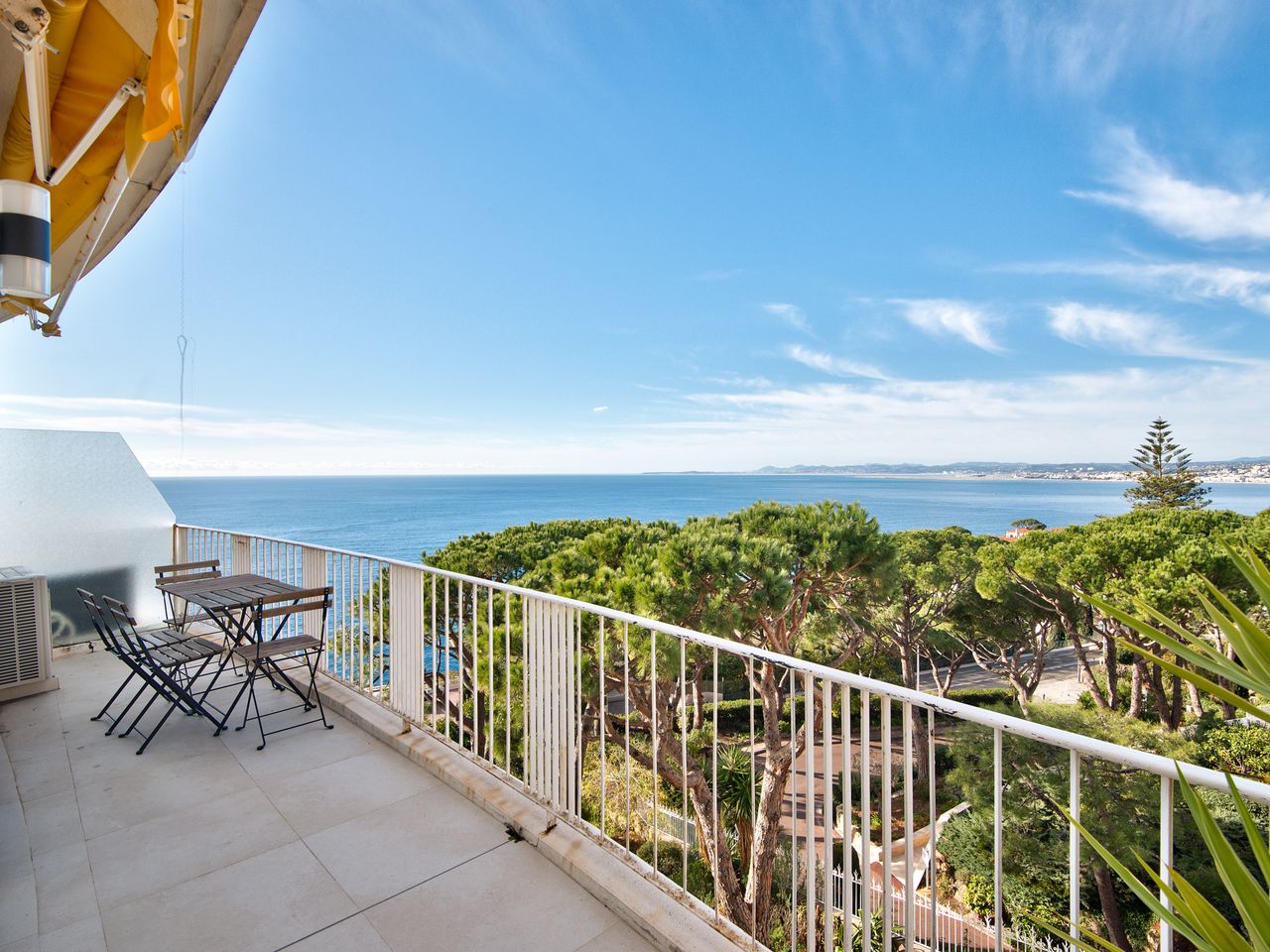 Appartement - 3 pièces - 58.44 m² - 850 000 € - À vendre