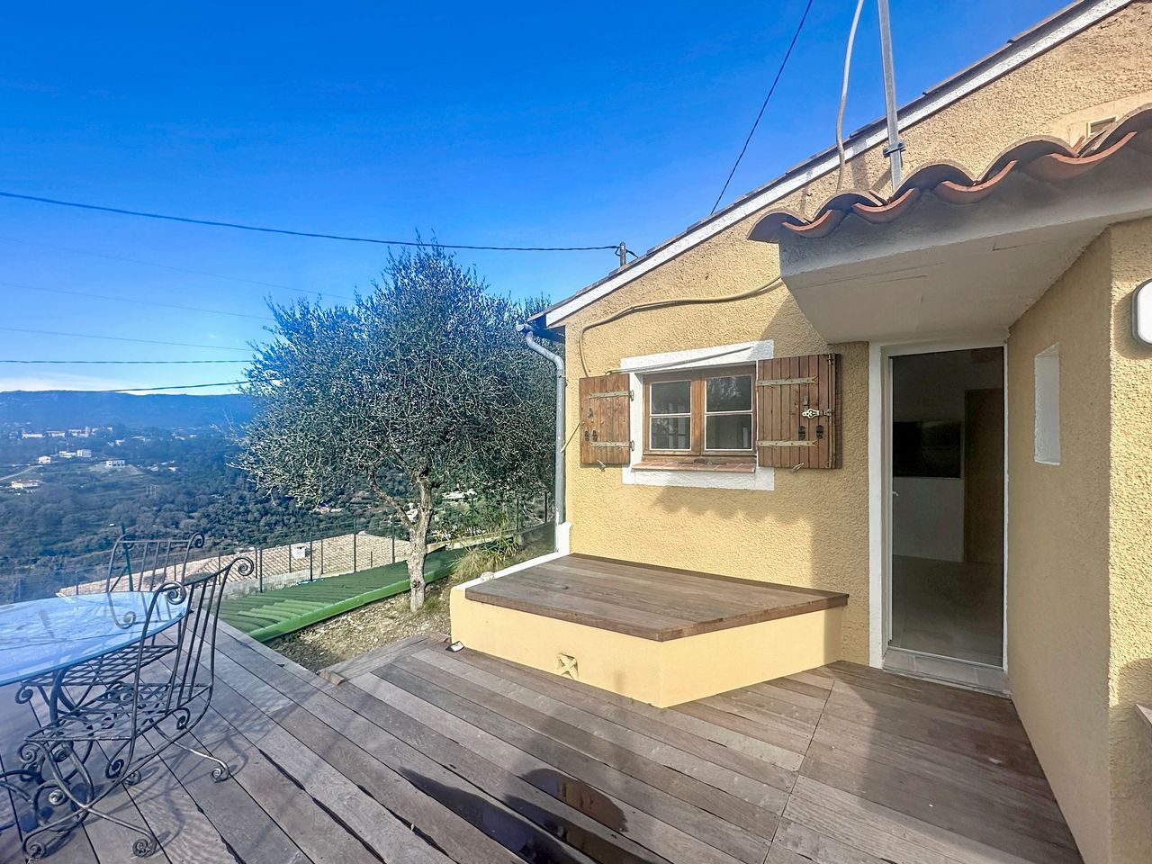 NICE ST PANCRACE - MAISON 2/3P - TERRASSE - JARDIN - VUES