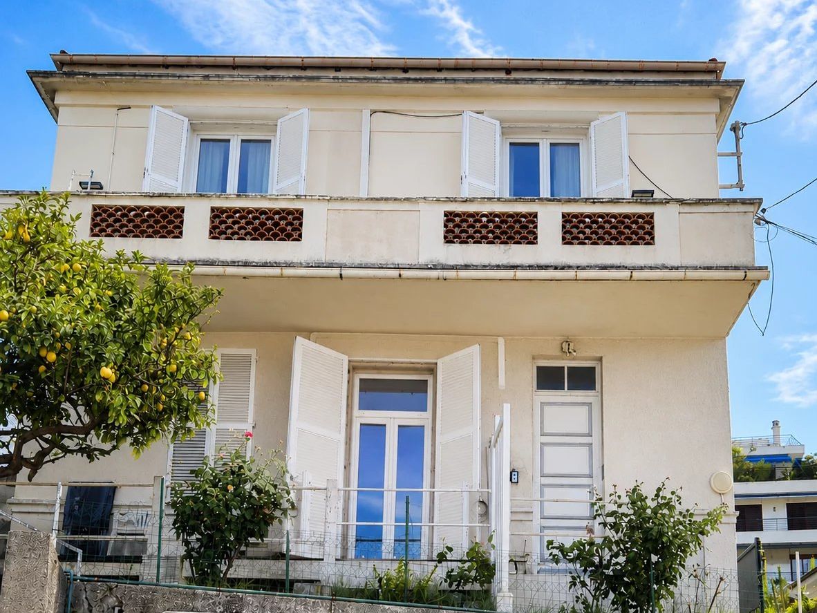 Appartement - 4 pièces - 101.0 m² - 650 000 € - À vendre