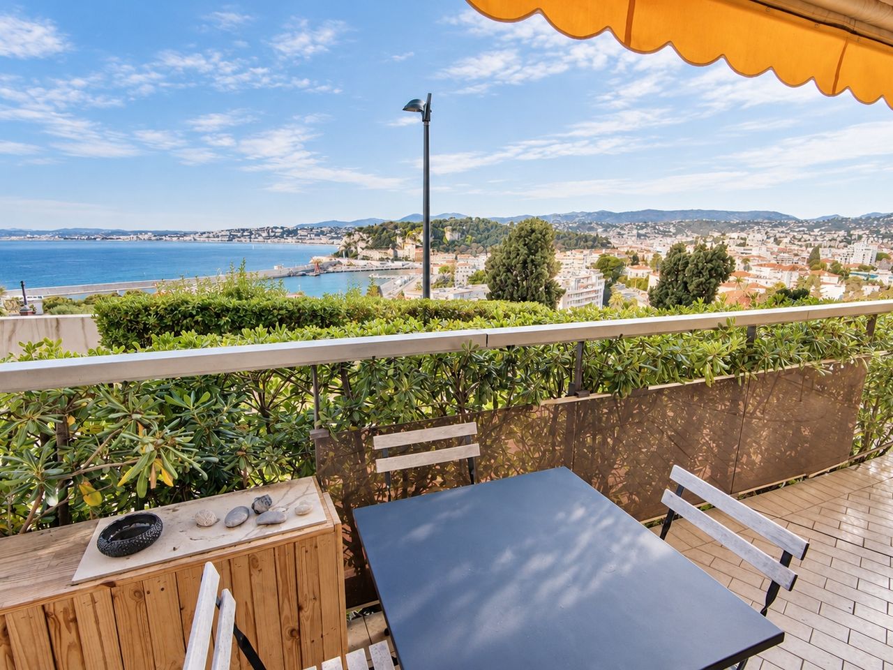 Appartement - 2 pièces - 31.21 m² - 380 000 € - À vendre