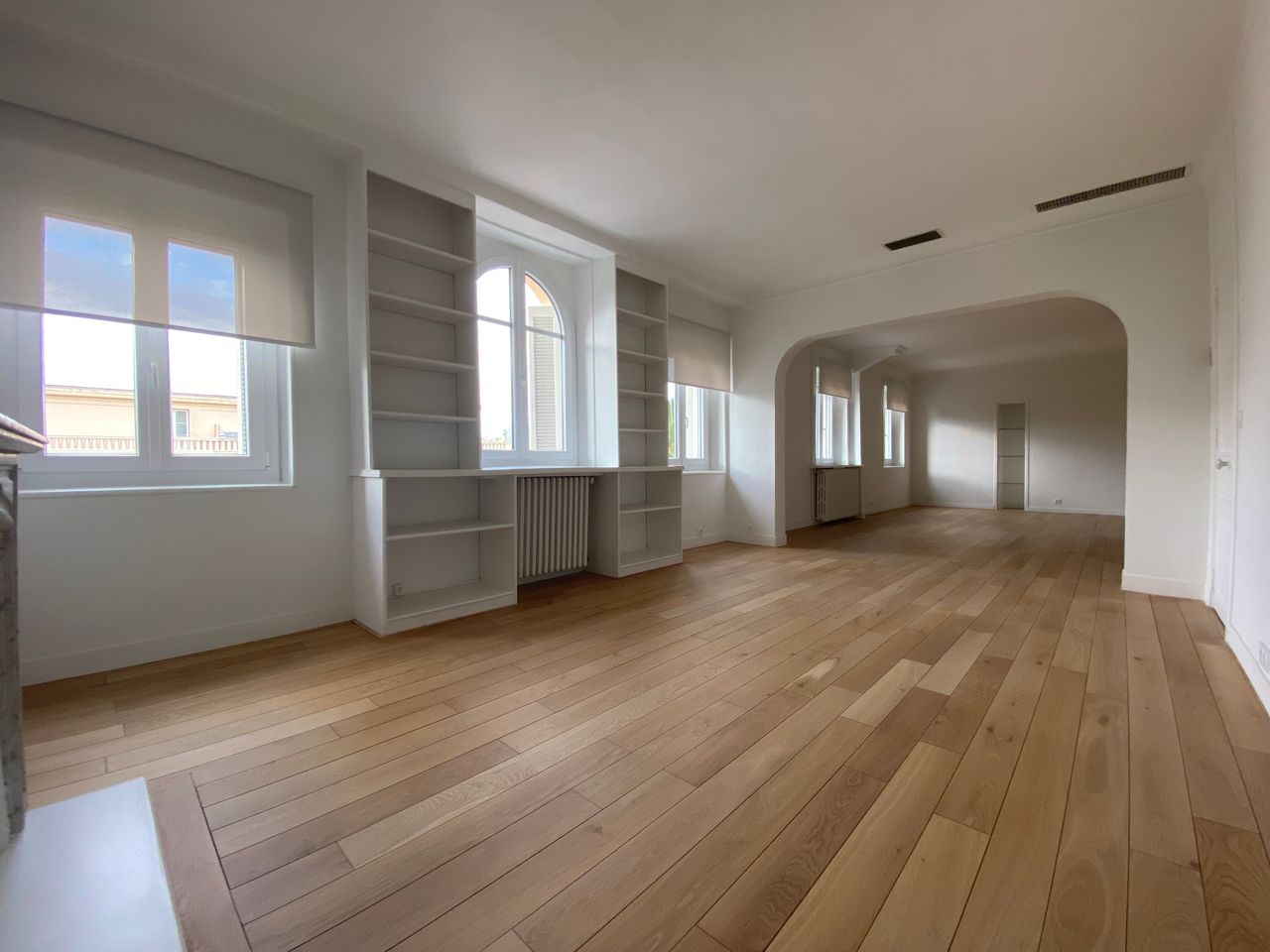 Appartement - 6 pièces - 190.79 m² - 1 650 000 € - À vendre