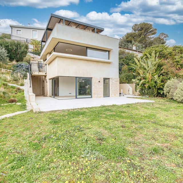 Nice Gairaut | Maison contemporaine 173 m2 | Terrain 720