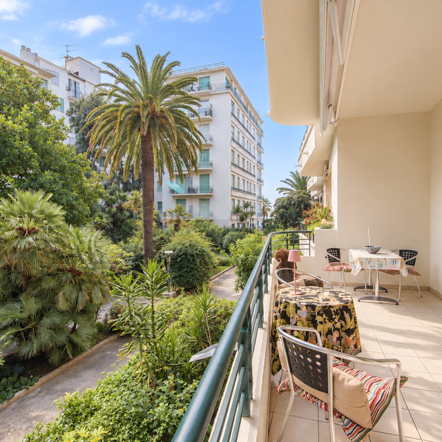 Appartement - 2 pièces - 58.25 m² - 500 000 € - À vendre