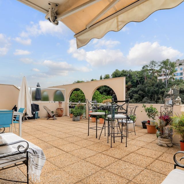Appartement - 2 pièces - 51.36 m² - 379 000 € - À vendre