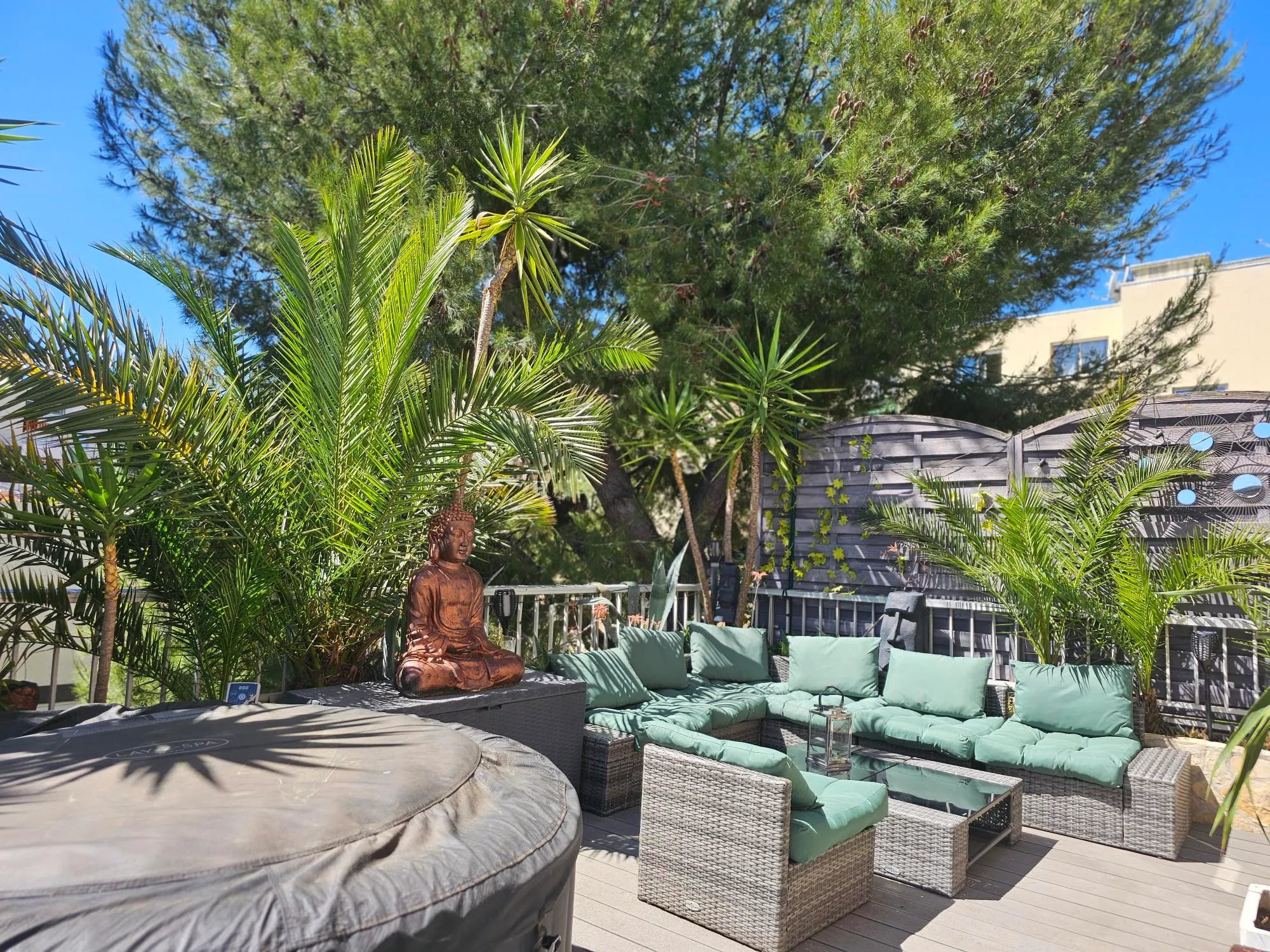 Appartement - Duplex - 2 pièces - 55.0 m² - 325 000 € - À vendre