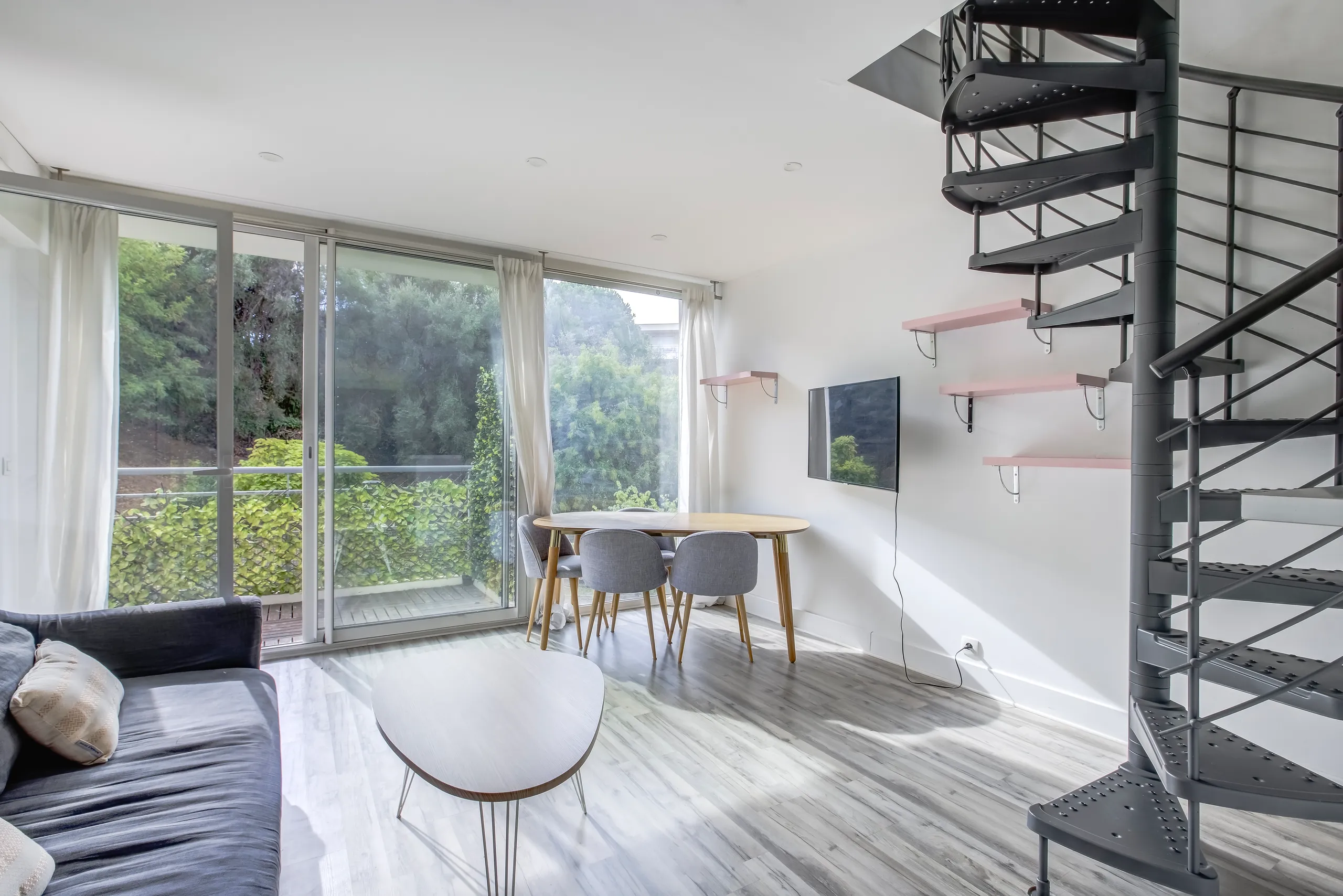Appartement - 2 pièces - 49.5 m² - 325 000 € - À vendre